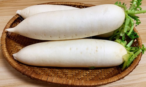 白萝卜和金针菇烧汤的做法-金针菇炒萝卜丝专区_金针菇萝卜鸡蛋汤专区_萝卜和金针菇吃法网